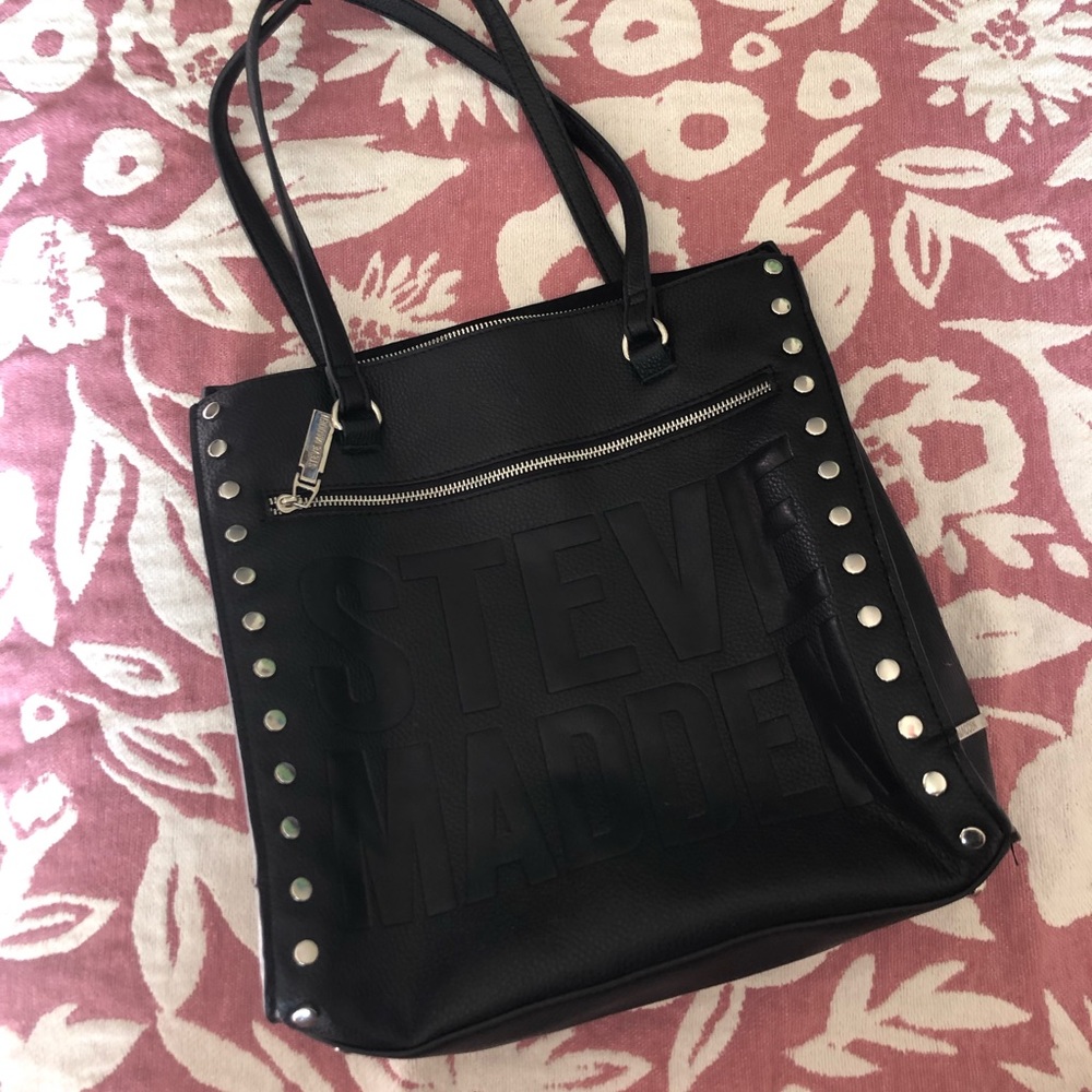 Black and silver Steve Madden purse